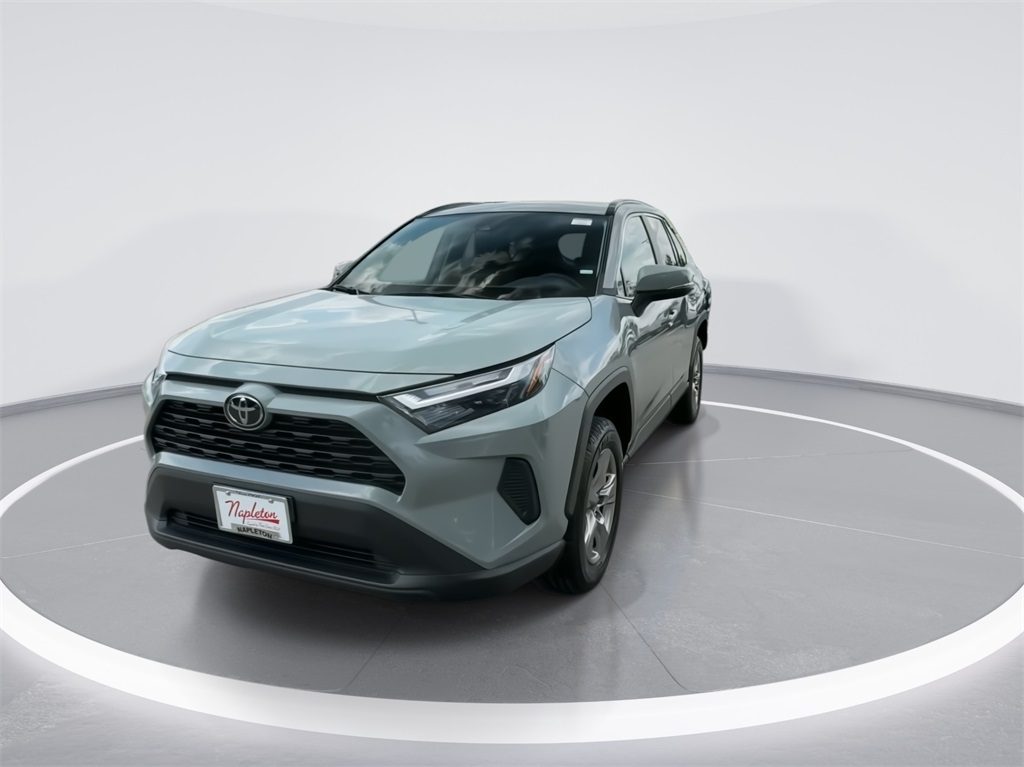 2022 Toyota RAV4 XLE 4