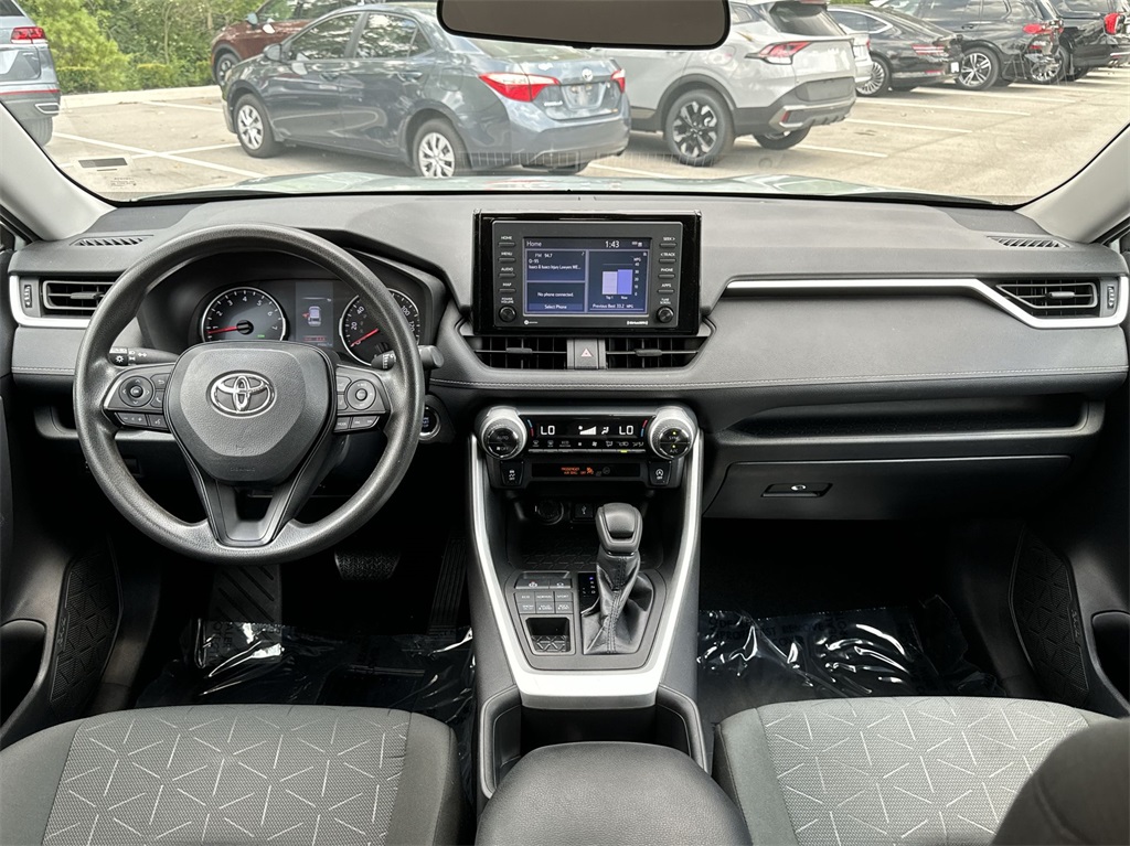 2022 Toyota RAV4 XLE 20