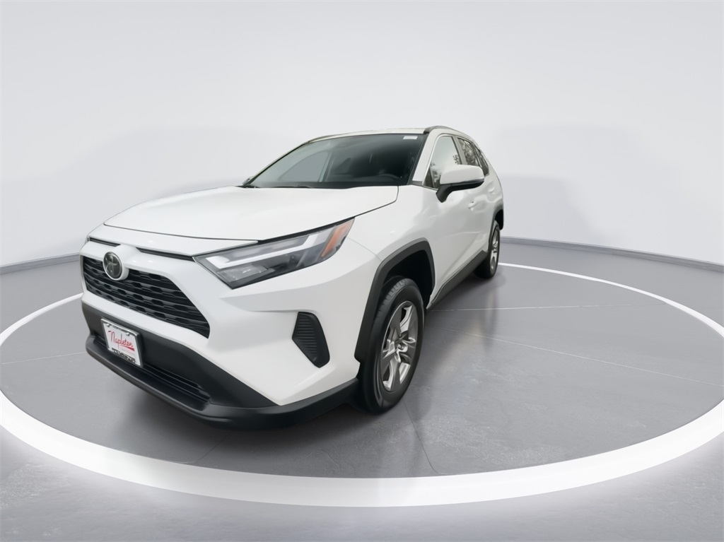 2022 Toyota RAV4 XLE 4