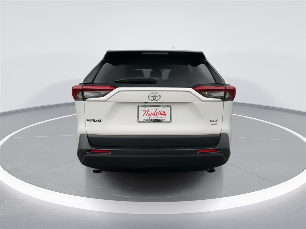 2022 Toyota RAV4 XLE 9