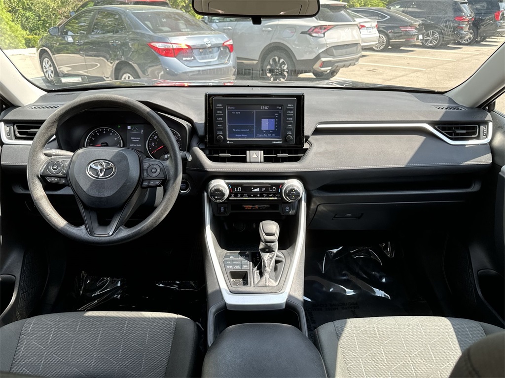 2022 Toyota RAV4 XLE 20