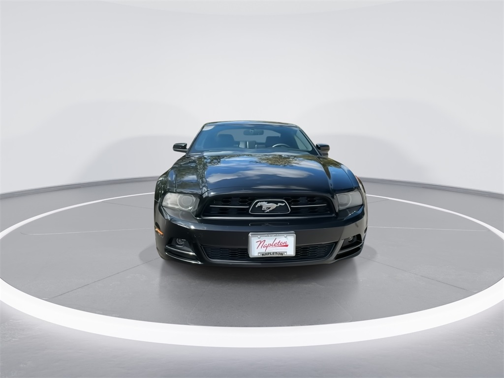 2013 Ford Mustang V6 Premium 3