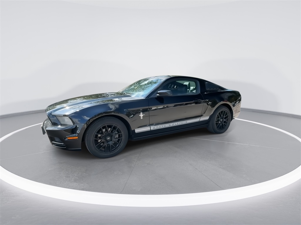 2013 Ford Mustang V6 Premium 5