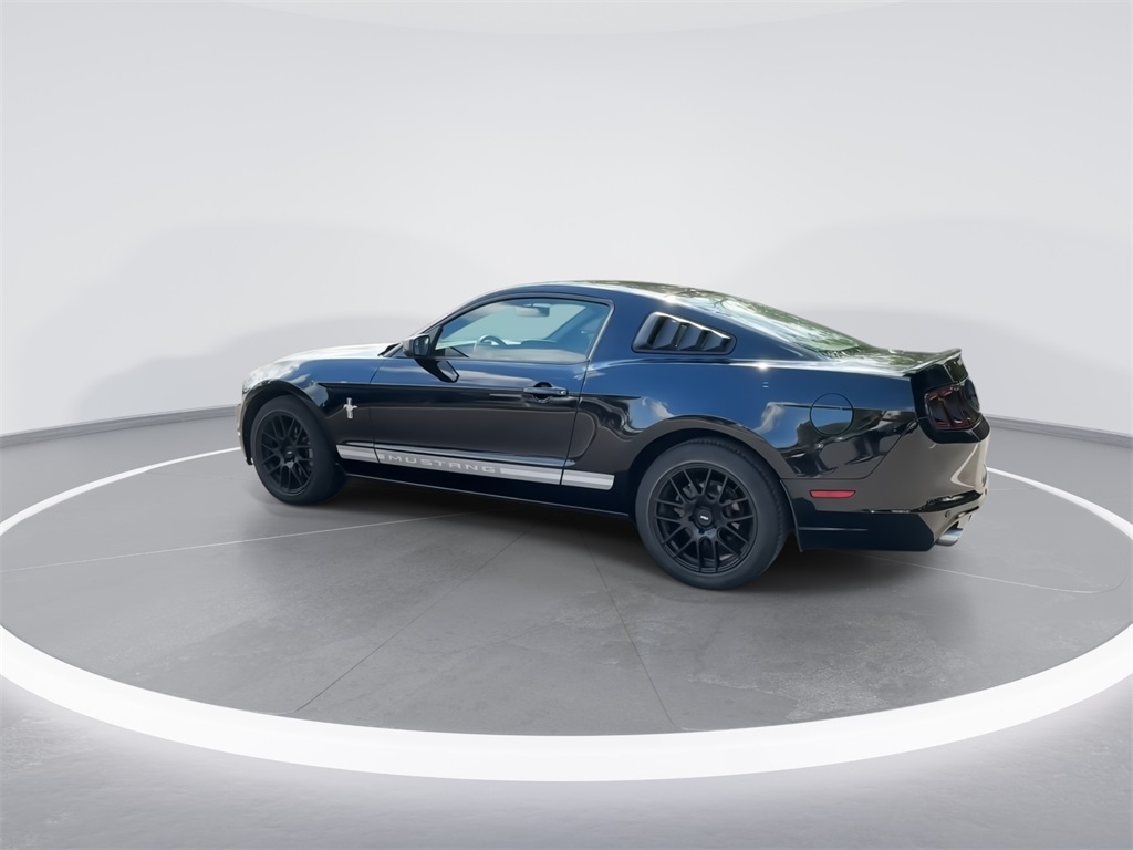 2013 Ford Mustang V6 Premium 7