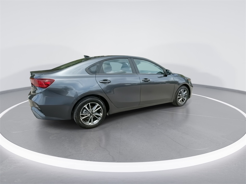 2022 Kia Forte LXS 10