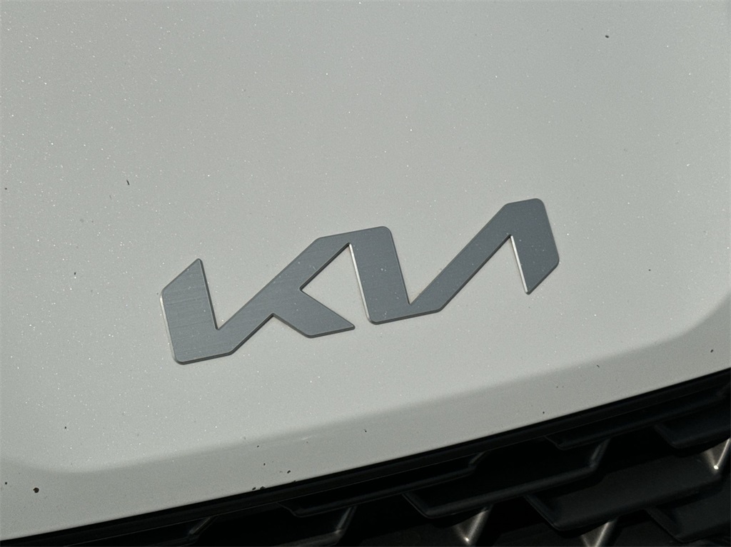 2022 Kia K5 LXS 14