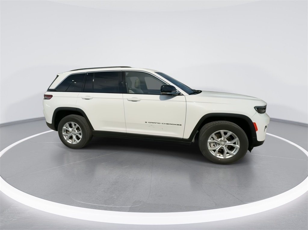 2023 Jeep Grand Cherokee Limited 12