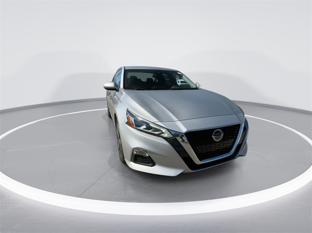 2022 Nissan Altima 2.5 SV 2