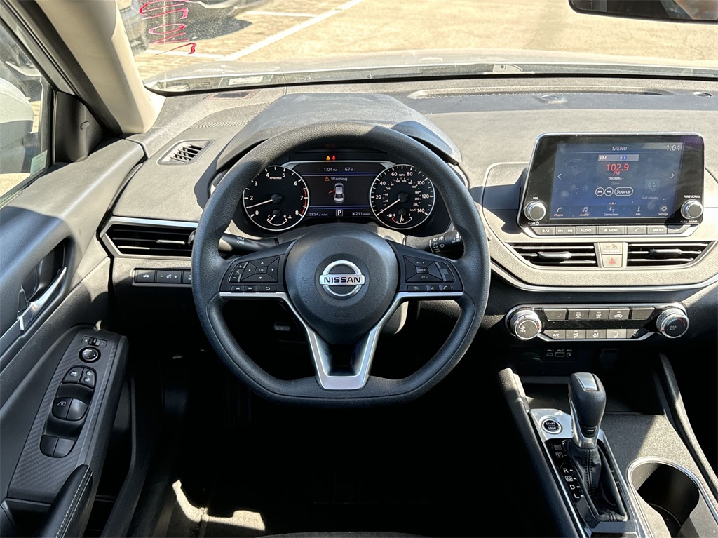 2022 Nissan Altima 2.5 SV 16