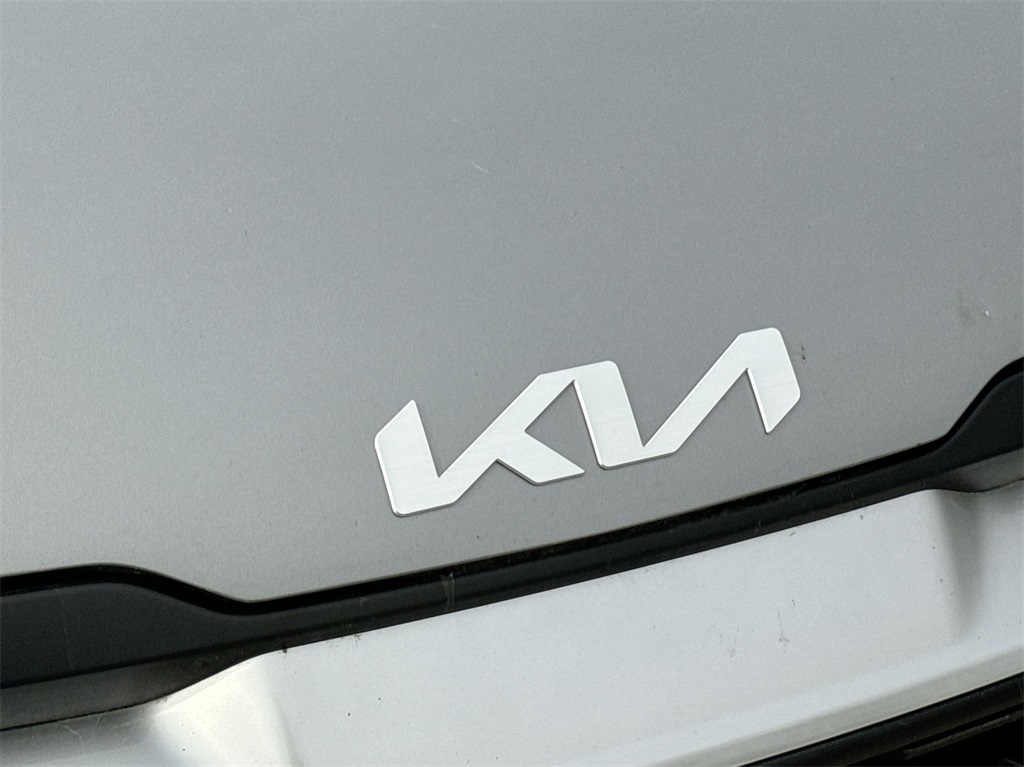 2023 Kia Sportage LX 14