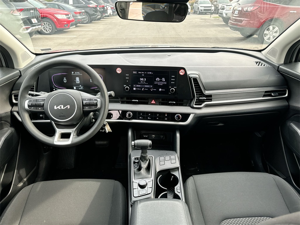 2023 Kia Sportage LX 17