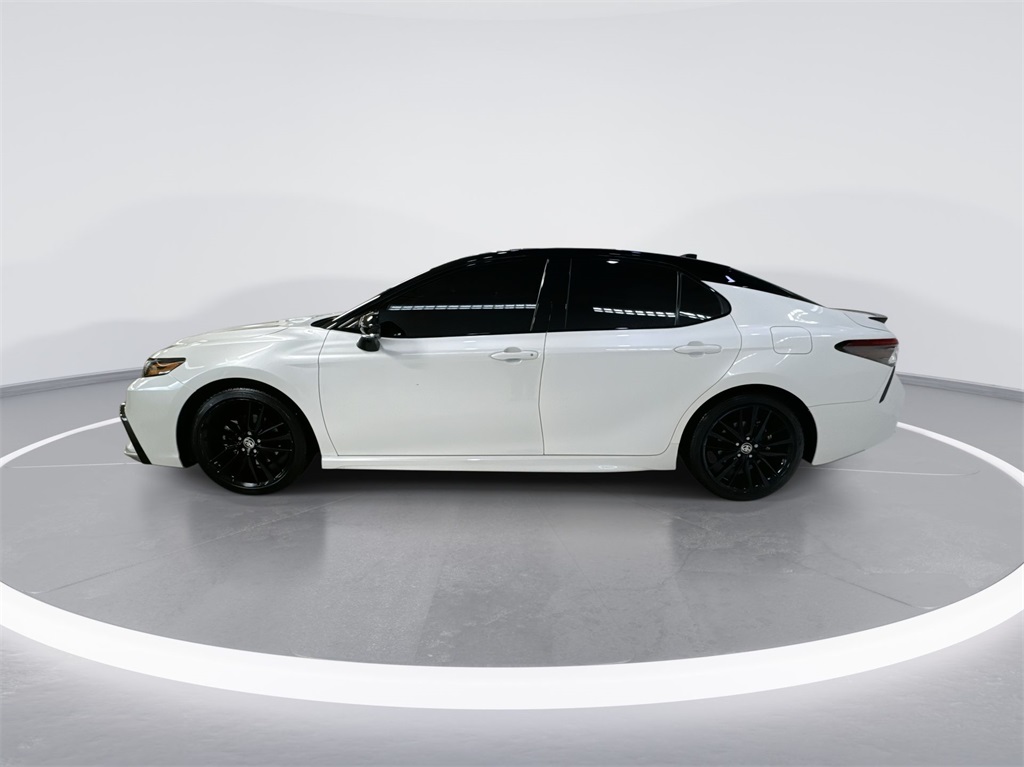 2023 Toyota Camry XSE 4