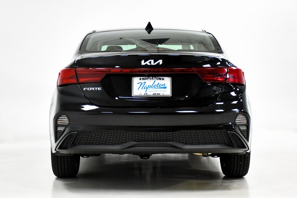 2023 Kia Forte LXS 27