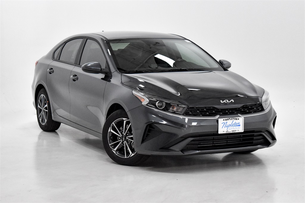 2023 Kia Forte LXS 4