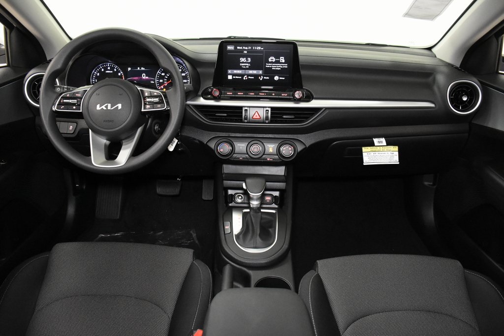 2023 Kia Forte LXS 23