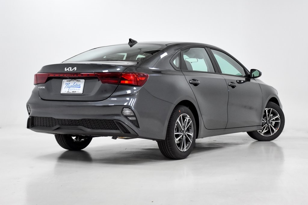 2024 Kia Forte LXS 28