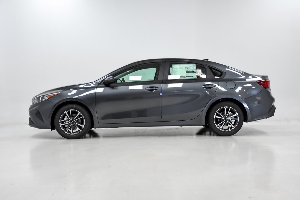 2024 Kia Forte LXS 24