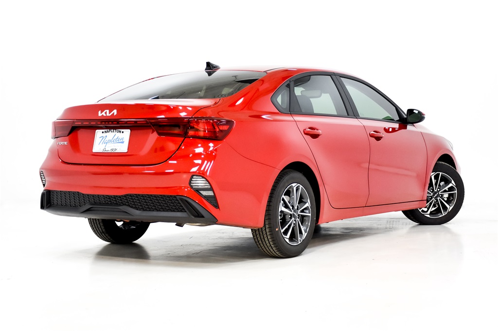 2024 Kia Forte LXS 9