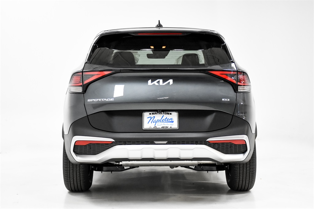 2024 Kia Sportage LX 8