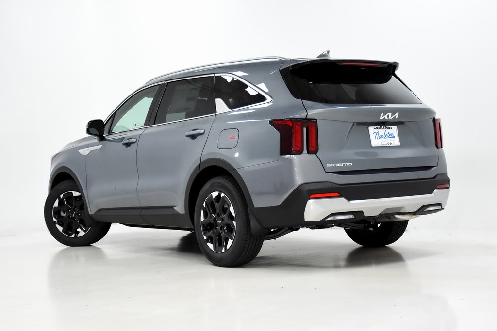 2025 Kia Sorento S 32