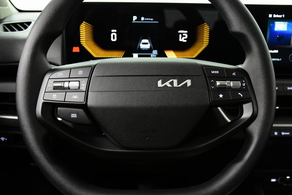 2025 Kia K4 LXS 10