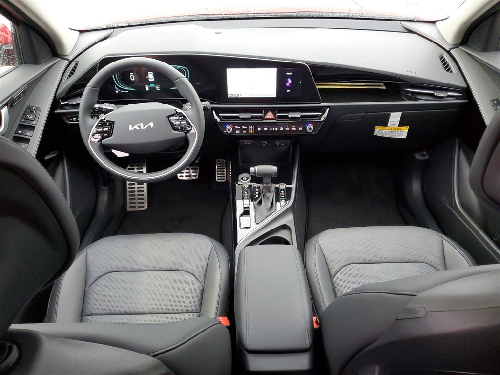 2024 Kia Niro SX Touring 11