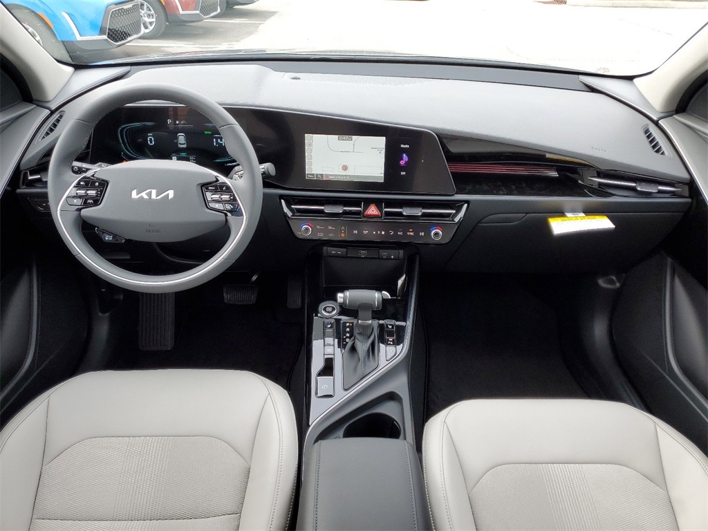 2024 Kia Niro EX 8