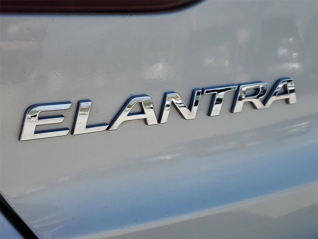 2017 Hyundai Elantra Value Edition 28