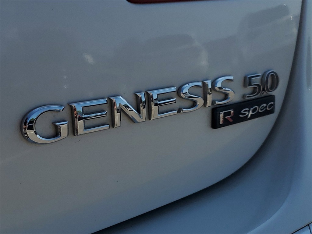 2013 Hyundai Genesis 5.0 R-Spec 32