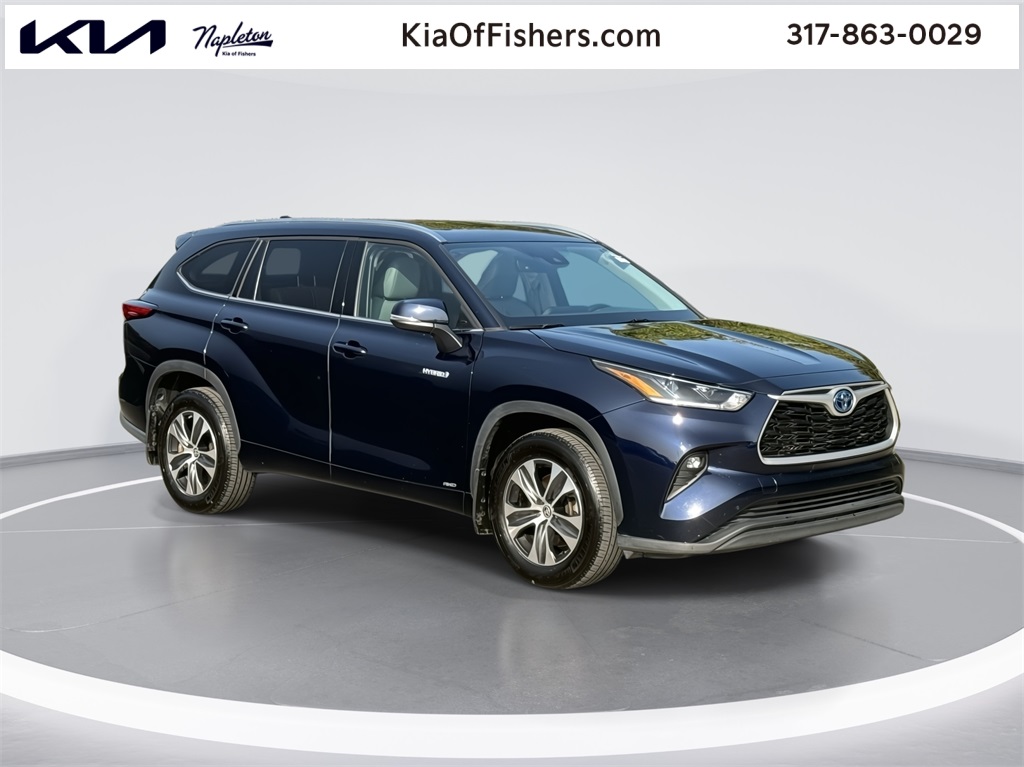 2021 Toyota Highlander Hybrid XLE 1