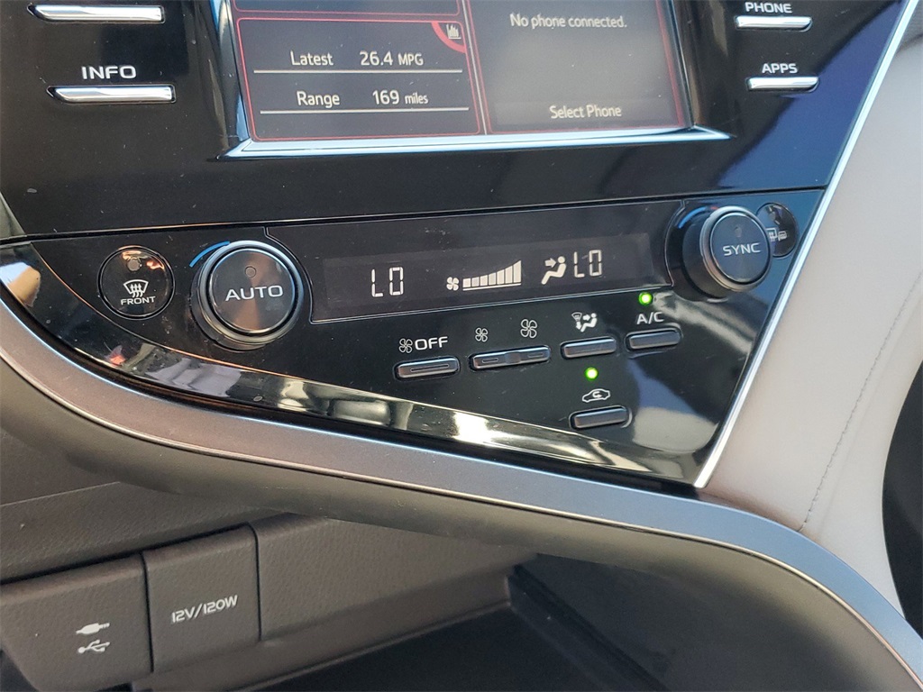 2018 Toyota Camry XSE 15