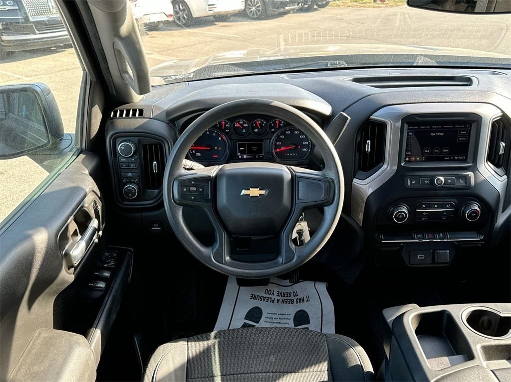 2019 Chevrolet Silverado 1500 Custom 17