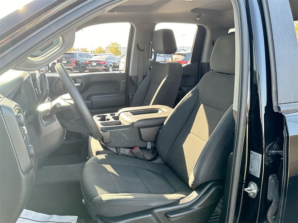 2019 Chevrolet Silverado 1500 Custom 18