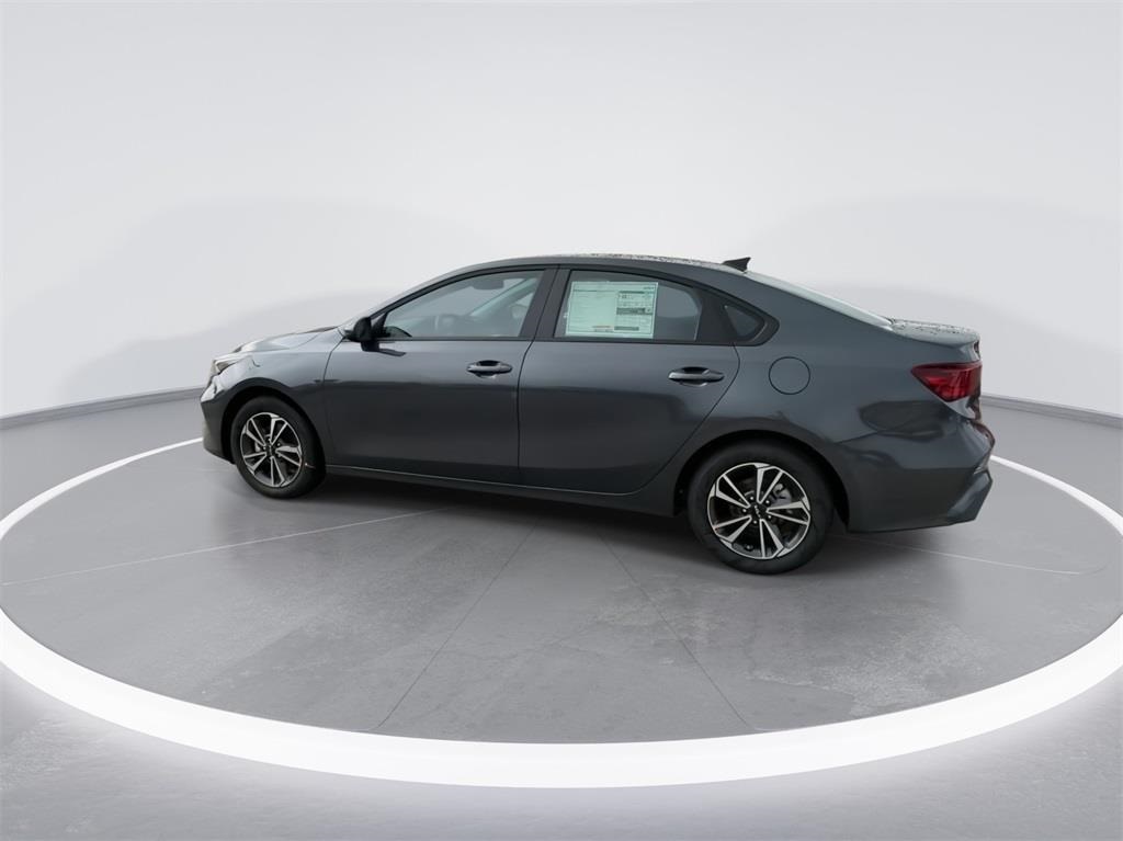 2024 Kia Forte LXS 6