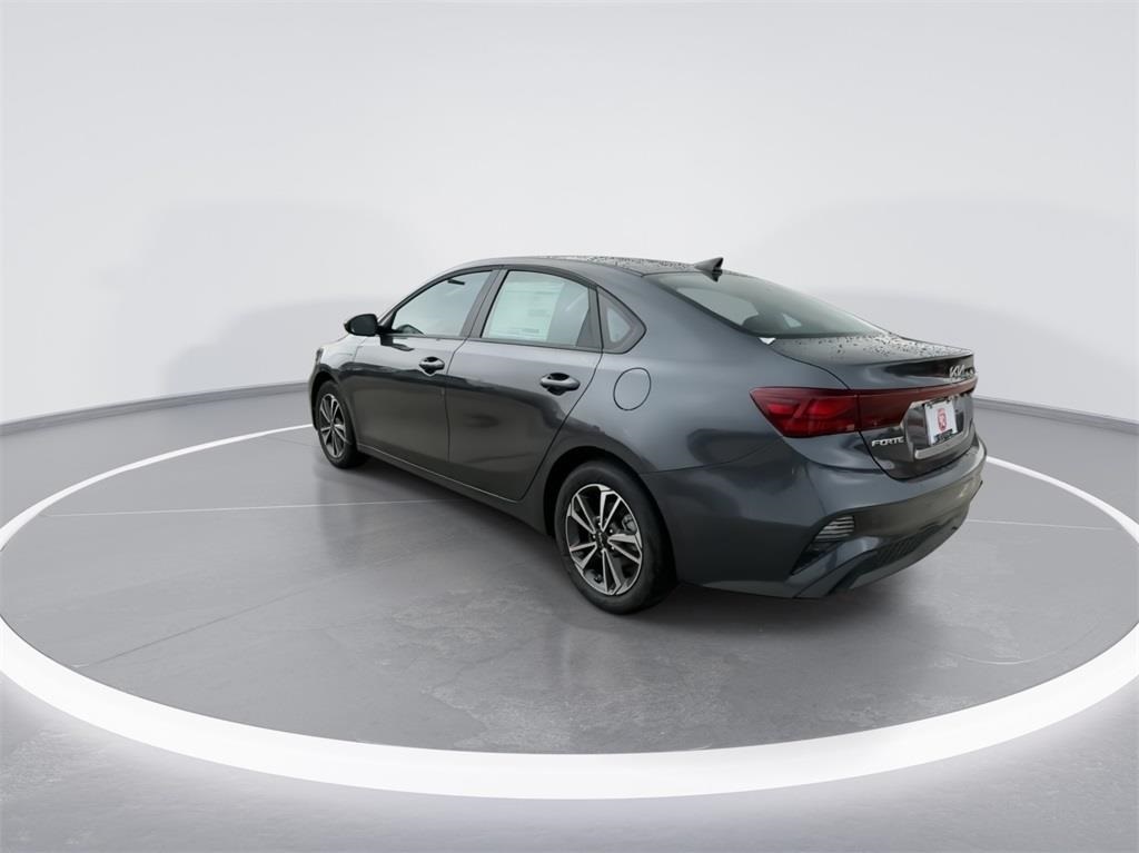 2024 Kia Forte LXS 7