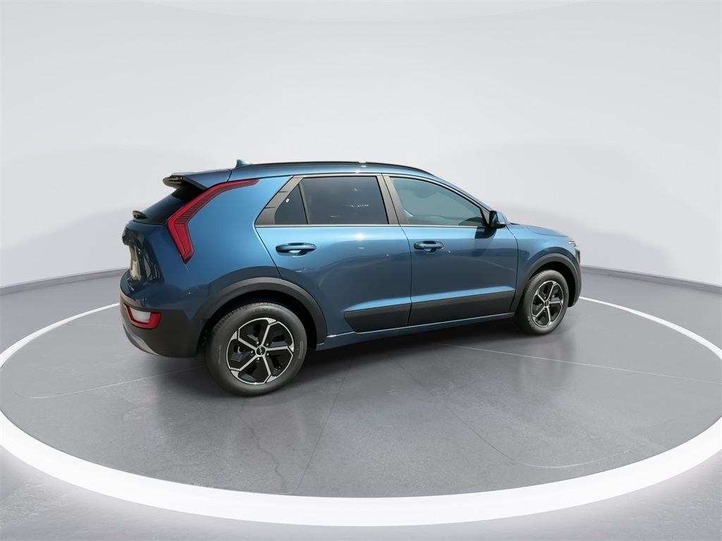 2024 Kia Niro EX 11