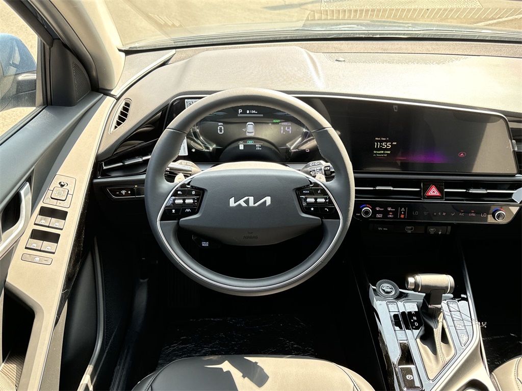 2024 Kia Niro EX 17