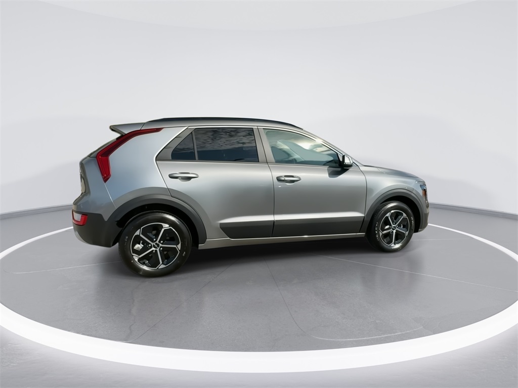 2024 Kia Niro EX 11