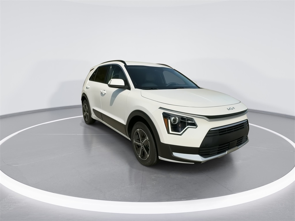 2024 Kia Niro EX 2