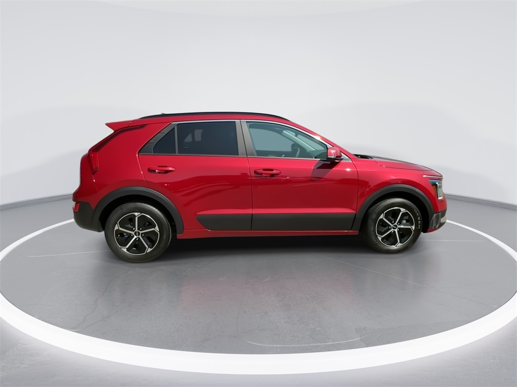 2024 Kia Niro EX 11