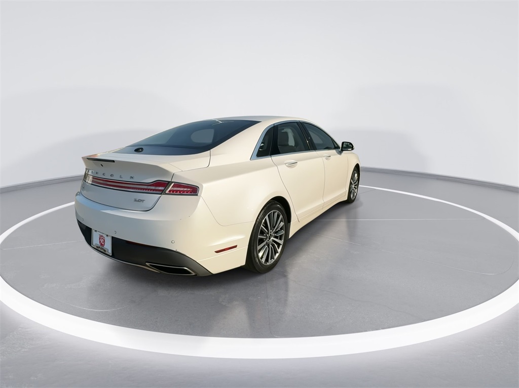 2017 Lincoln MKZ Premiere 10