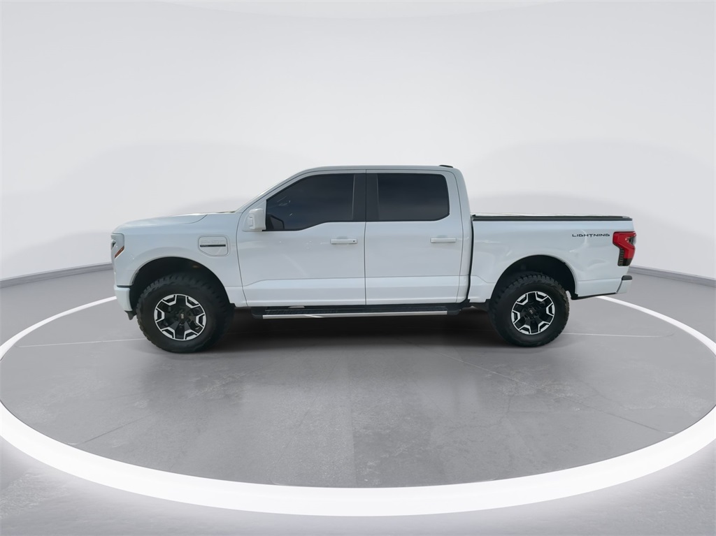 2022 Ford F-150 Lightning Pro 6