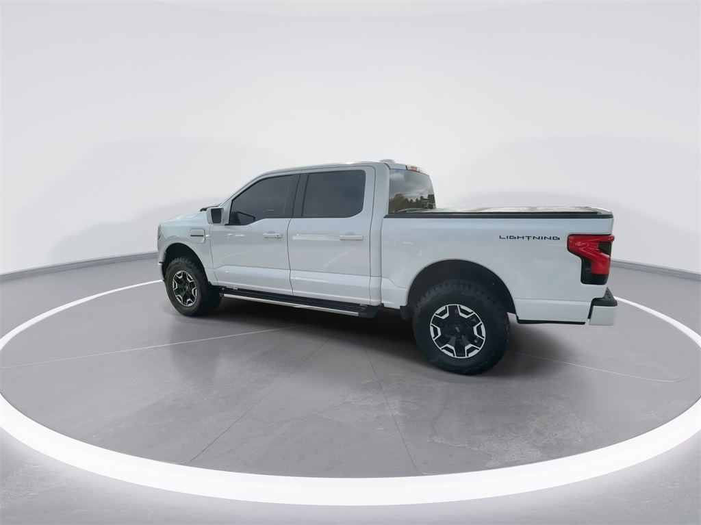 2022 Ford F-150 Lightning Pro 7