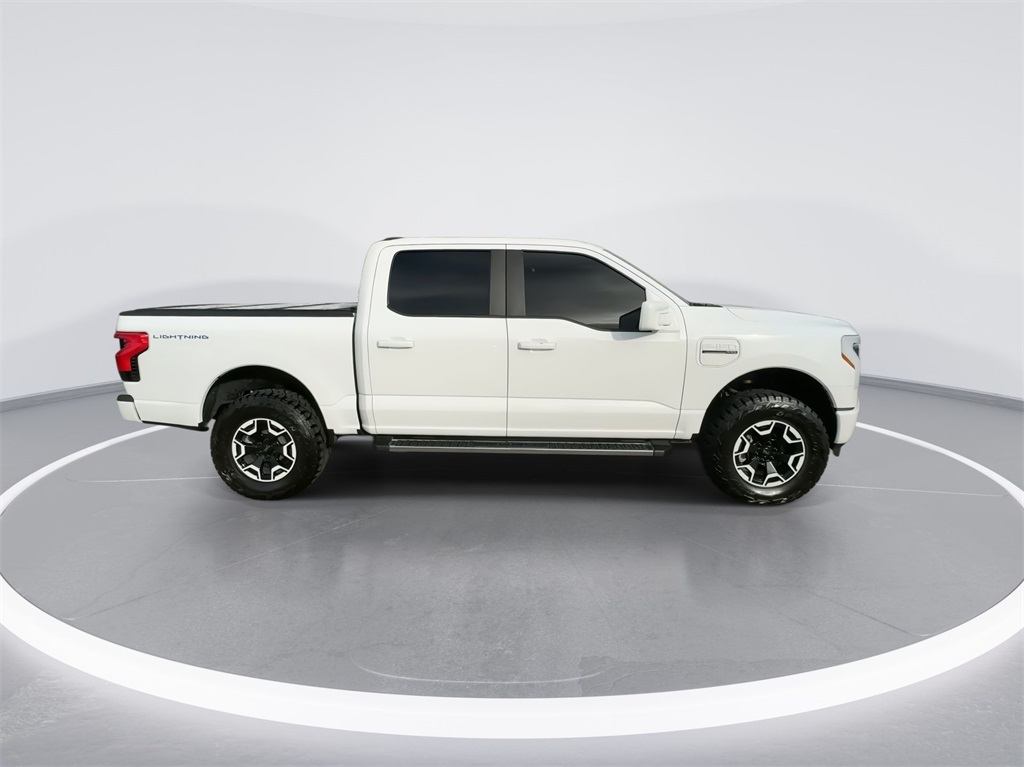 2022 Ford F-150 Lightning Pro 12