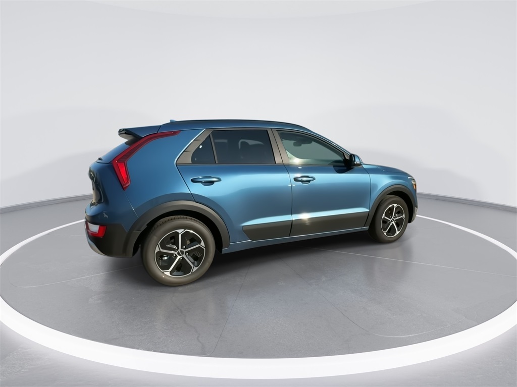 2024 Kia Niro EX 11