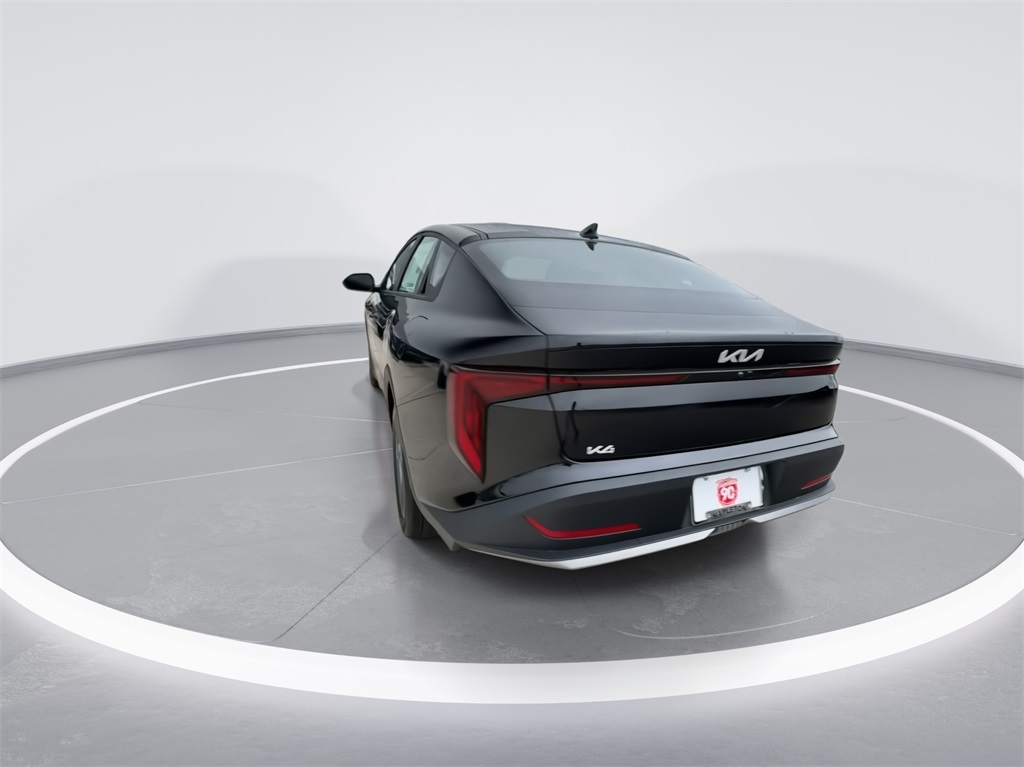 2025 Kia K4 LXS 8