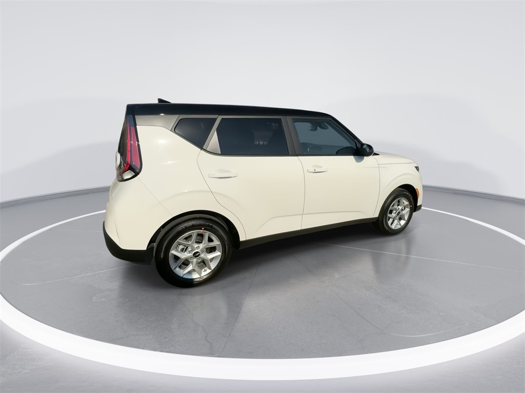 2025 Kia Soul S 11