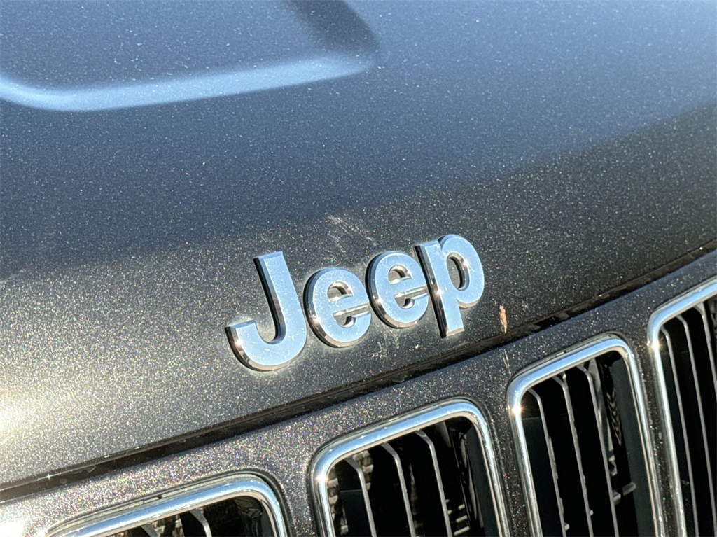 2014 Jeep Grand Cherokee Limited 14