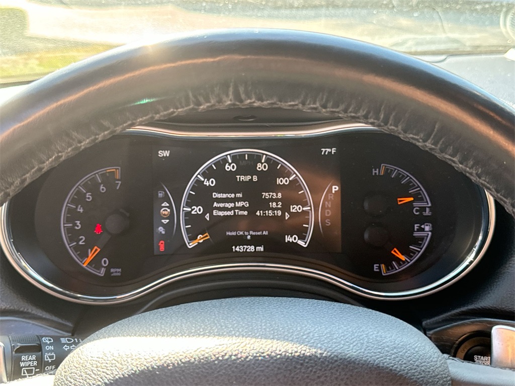 2014 Jeep Grand Cherokee Limited 24