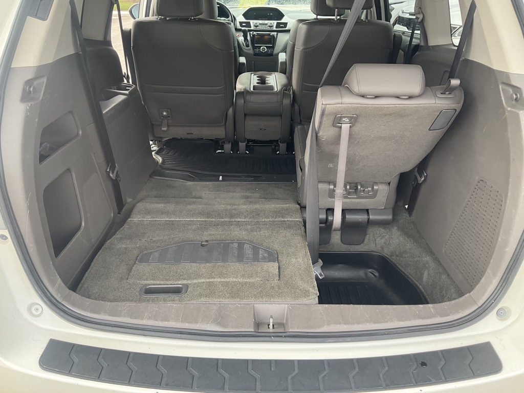 2016 Honda Odyssey EX-L 23